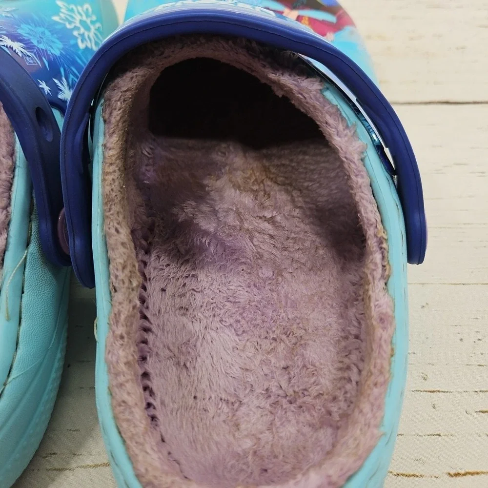 Crocs Disney‎ Frozen Movie Anna Elsa Girls C13 Fleece Lined Shoes Sandals